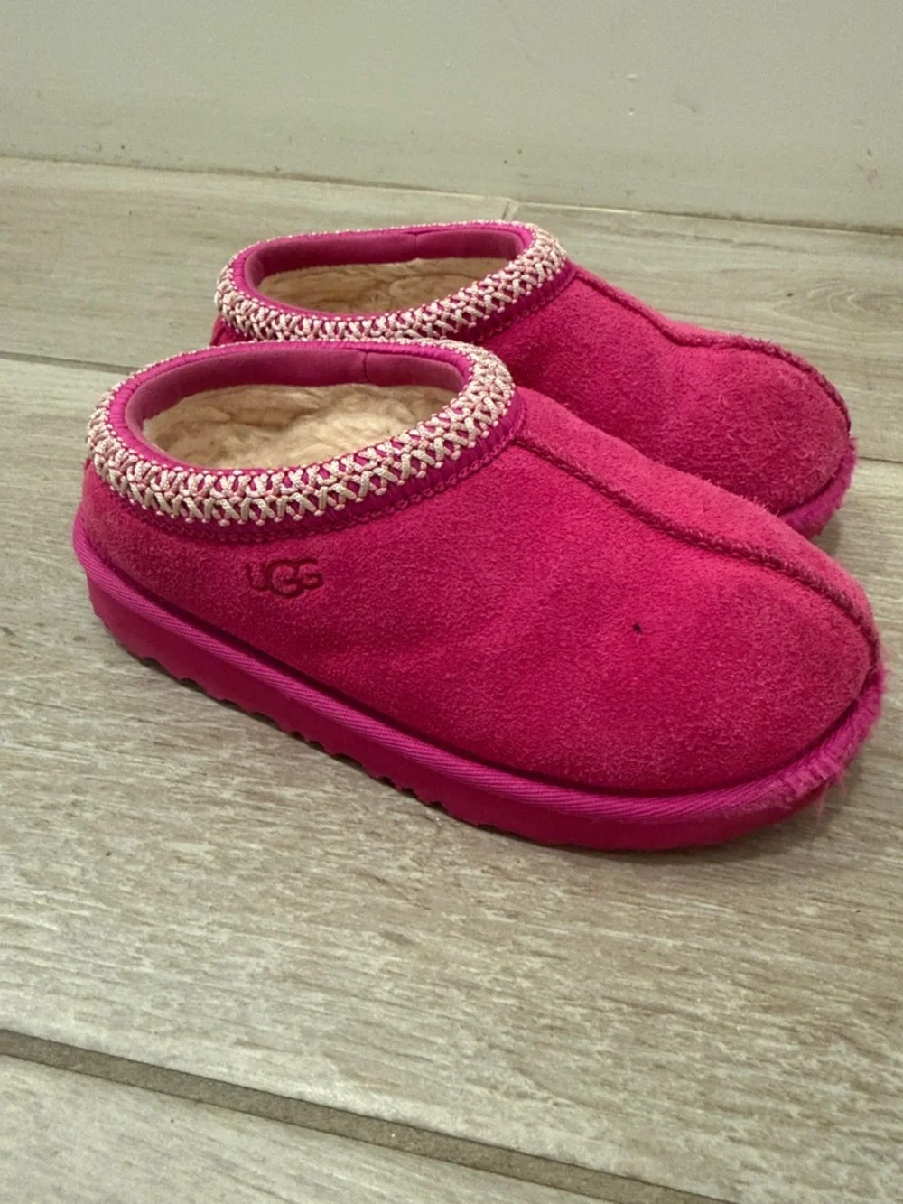 UGG Hot Pink Tasman Girls Slip-On Clog Slipper
